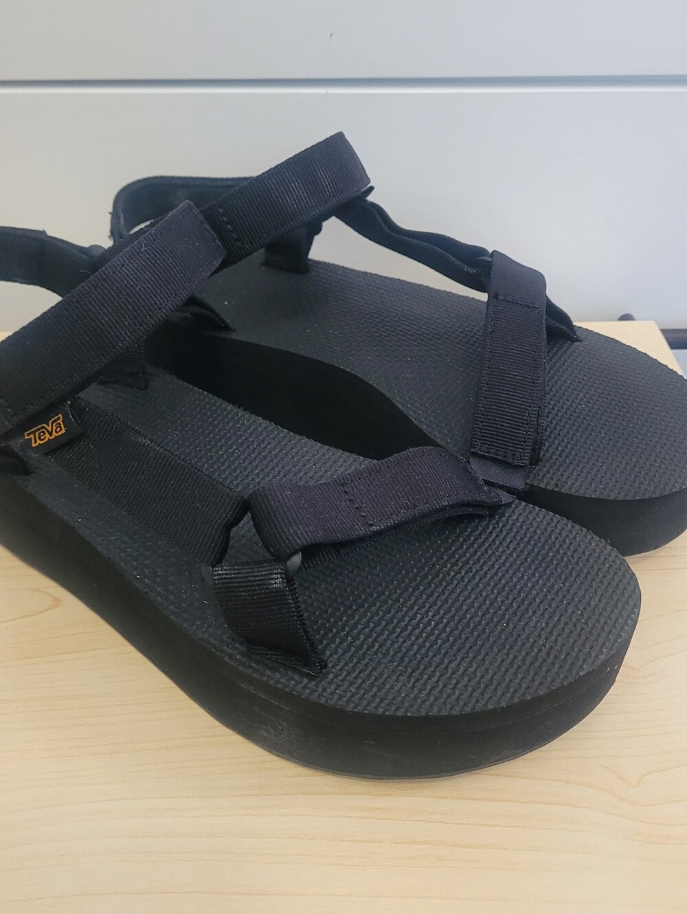 Teva Flatform Platform Sandals - Picture 2 of 7